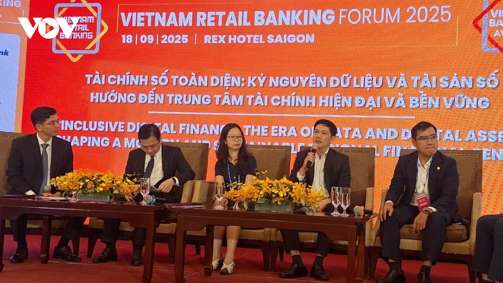 Giáo dục kiến thức tài chính cho người tham gia sàn giao dịch tiền mã hóa